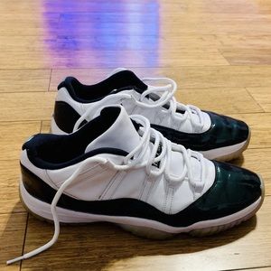 Jordan 11 Emerald